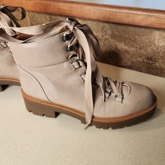 Indigo Road Iritzel Dusty Rose Lace Up Heeled Combat Boots  Size 9 - Picture 5 of 7